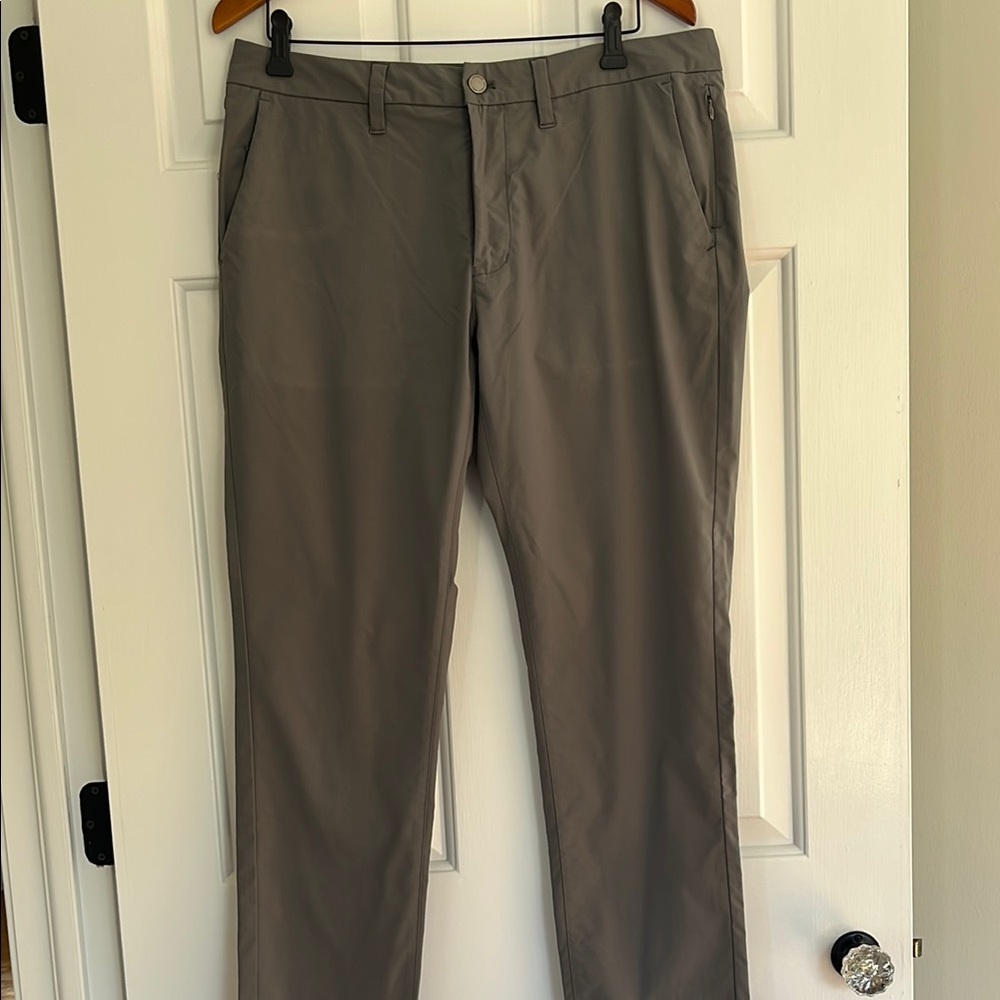 UNTUCKit Gray Chinos for Business Casual